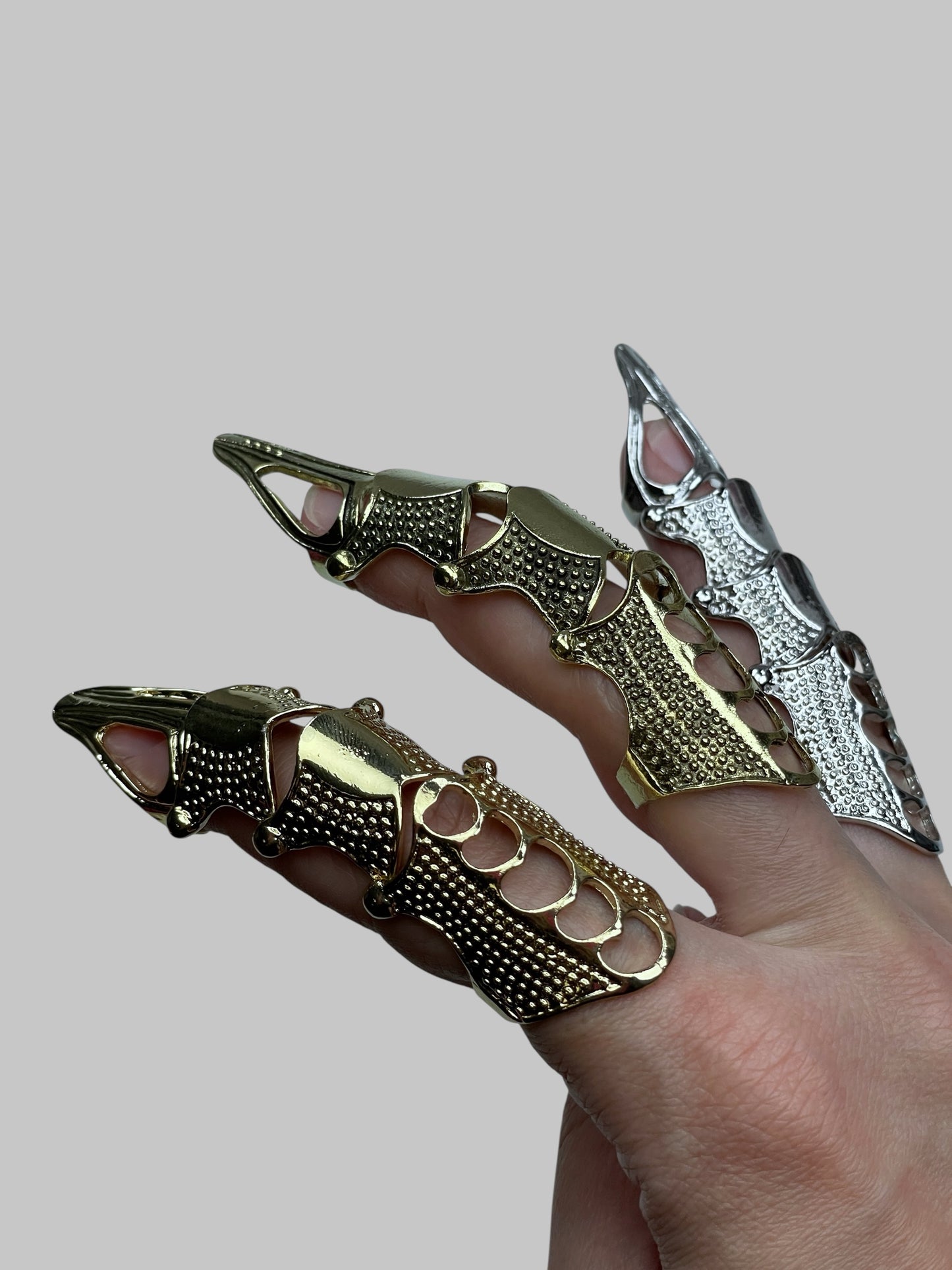 Dragon Finger Armor - Adjustable Claw Ring, Talon Jewelry for Cosplay, Halloween, LARP & Fantasy Costumes