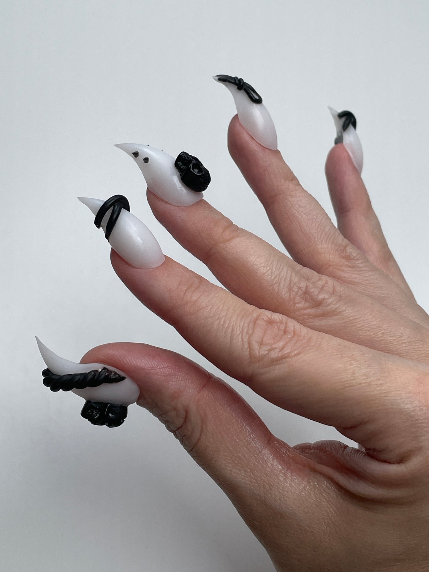 Gothic Claw Press On Nails – White with Black Skulls, Spikes & 3D Charms, Halloween Nail Set, Custom Sizes