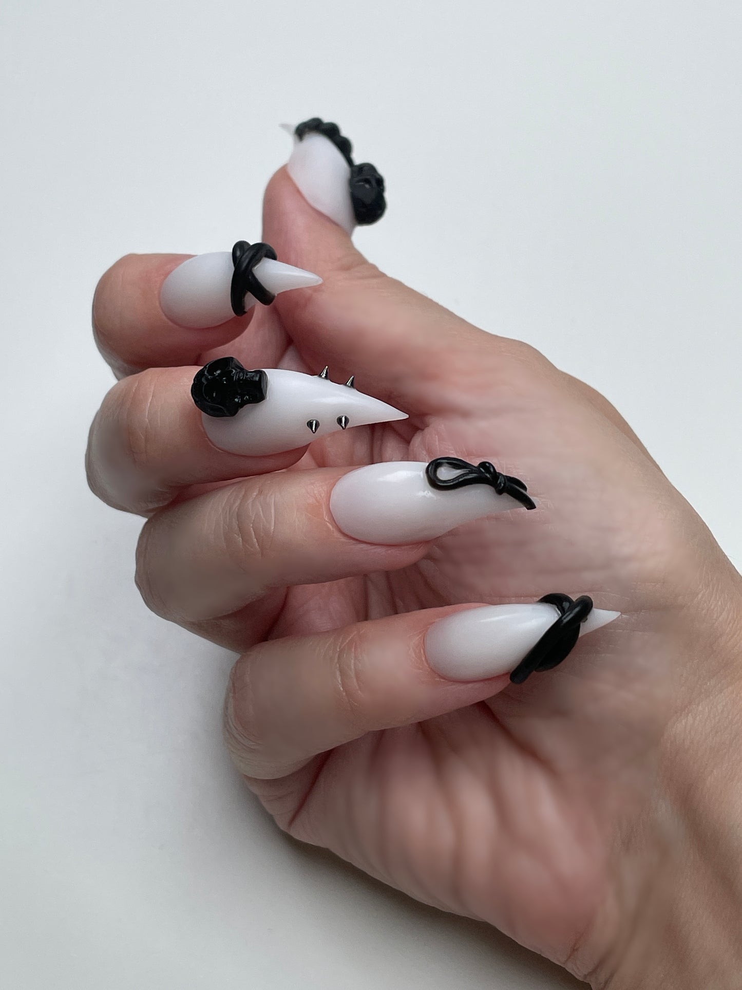 Gothic Claw Press On Nails – White with Black Skulls, Spikes & 3D Charms, Halloween Nail Set, Custom Sizes