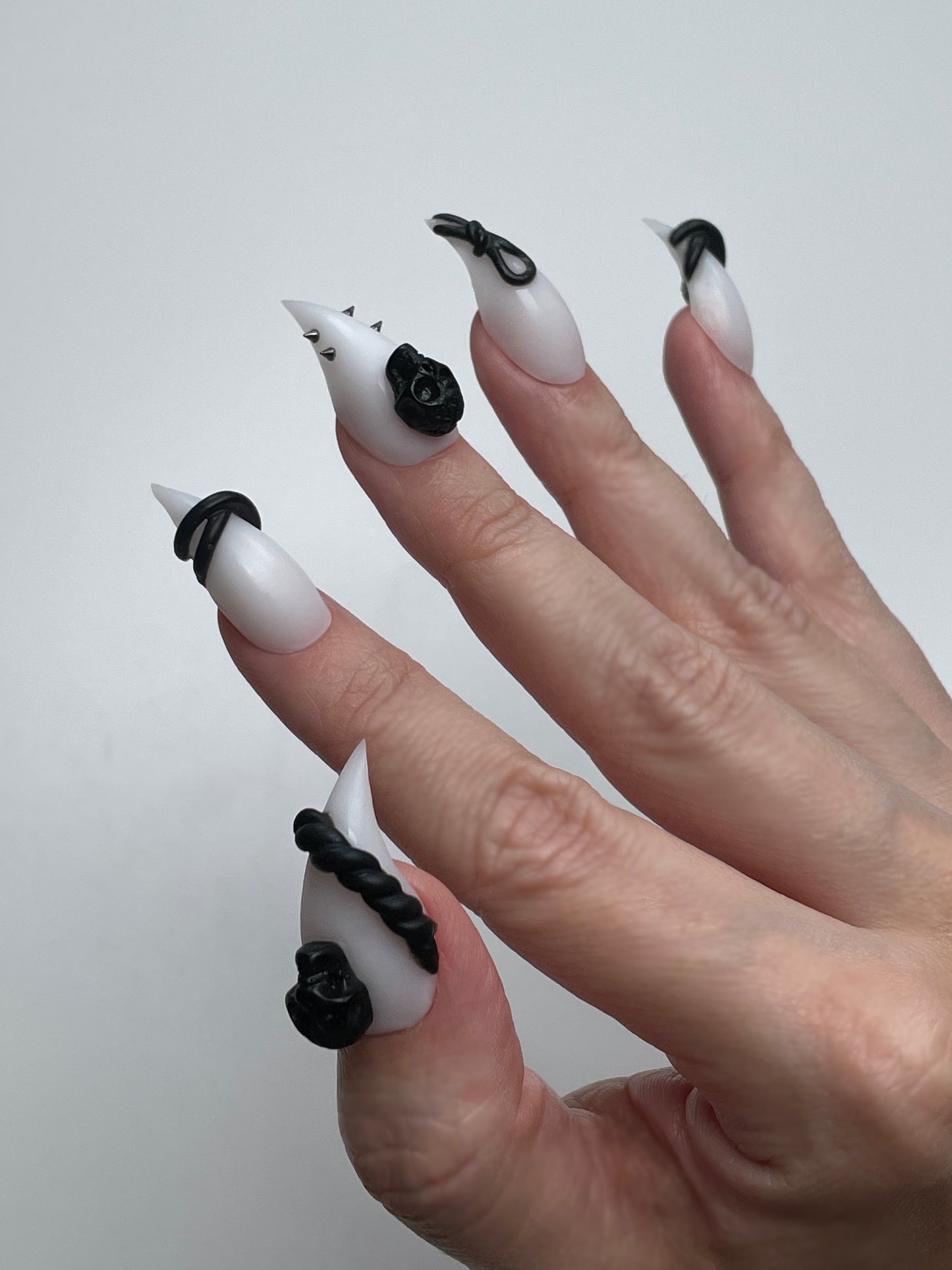 Gothic Claw Press On Nails – White with Black Skulls, Spikes & 3D Charms, Halloween Nail Set, Custom Sizes