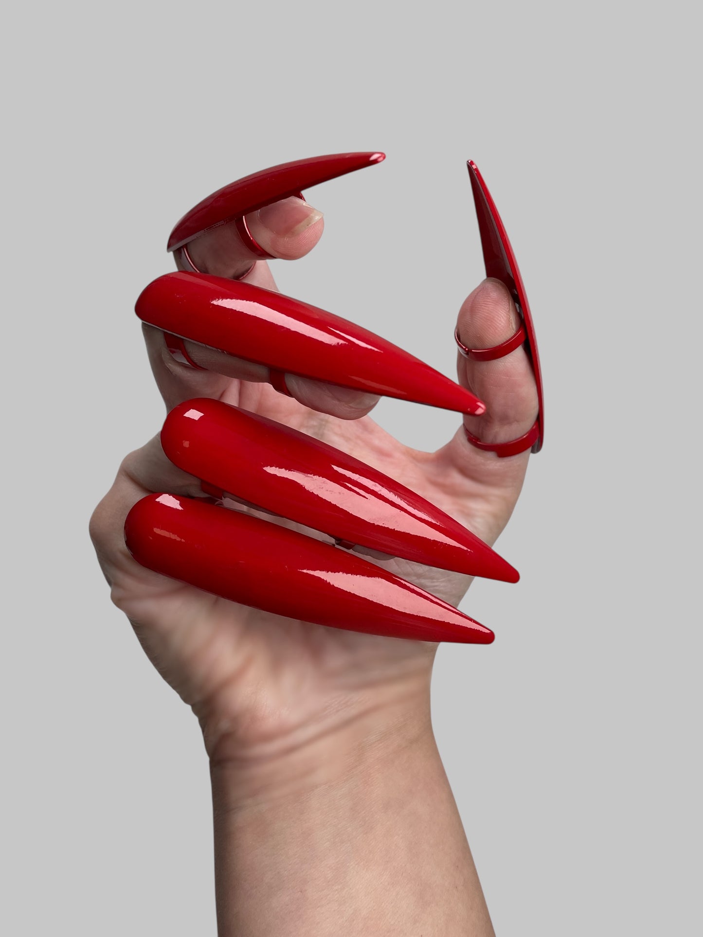 Finger Claw Rings – Black or Red Gothic Cosplay Armor Talon Jewelry